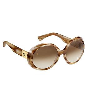 Sunglasses:Rihanna in Louis Vuitton „Suspence“ « Miss Fenty Style