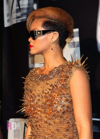 Rihanna + Vintage Versace Sunglasses 
